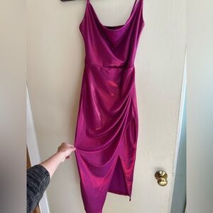 Hot pink magenta form fitting dress
Size small